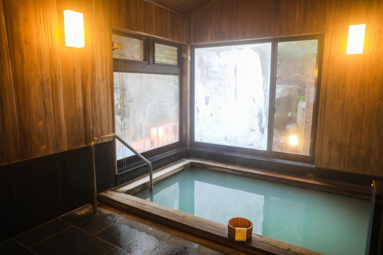 Ajisai Onsen Ryokan - Award Winning Private Open Air Onsen Хаконе Экстерьер фото